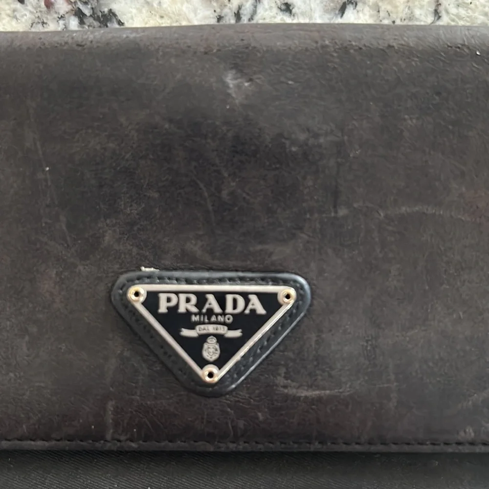 Prada Black Wallet - Picture 2 of 10